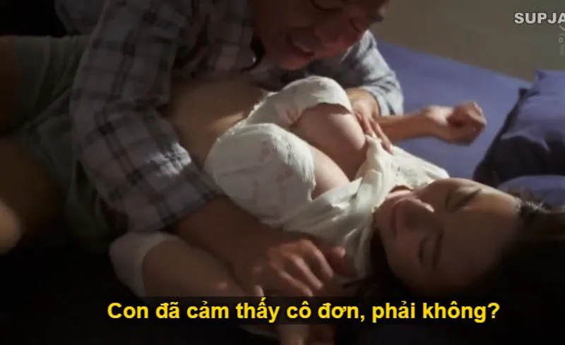 Thấy con trai mãi mê công việc để vợ sắp cưới của con trai cô đơn, bố ông chồng làm liều đè chịch con dâu